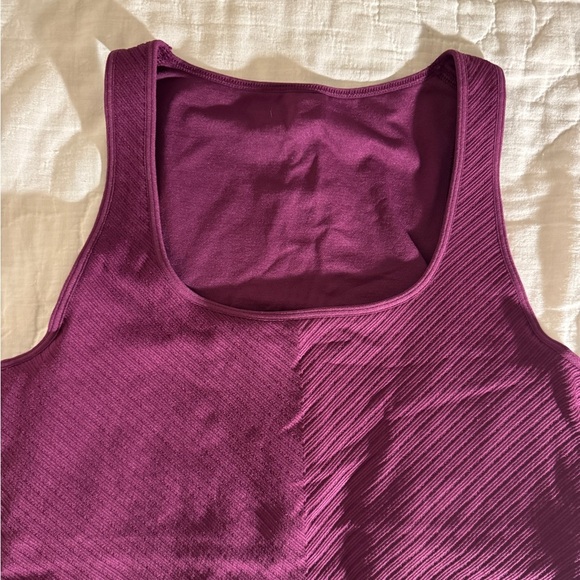DSG Women's Momentum Seamless Cropped Tank Top Magenta Size S - Picture 4 of 10